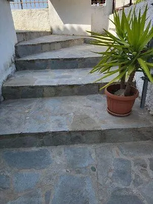 ρόζμαρι Studio Apartment Paliouri